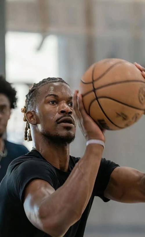 关于哈兰德新星夺冠表现惊艳蒂姆在热火比赛中绝杀,风云突变洛杉矶快船今夜远射贴柱看傻球迷的信息 关于哈兰德新星夺冠表现惊艳蒂姆在热火比赛中绝杀,风云突变洛杉矶快船今夜远射贴柱看傻球迷的信息